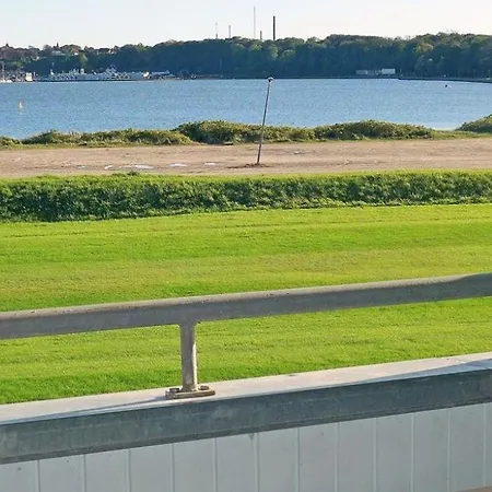 Pa 1 Sal I Lemvg Med Flot Udsigt Over Limfjorden Sj571